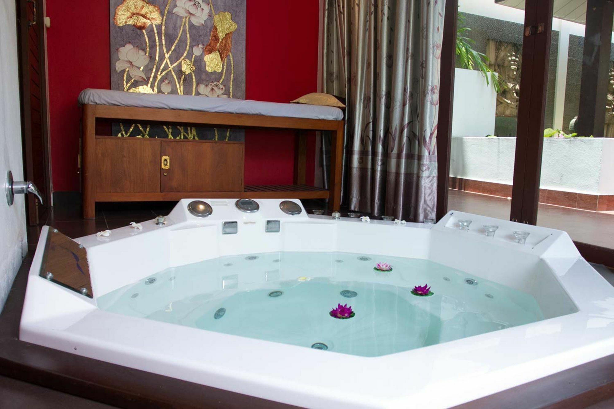 The Orchid Beach Resort @ Vip Chain Resort บ้านเพ ภายนอก รูปภาพ