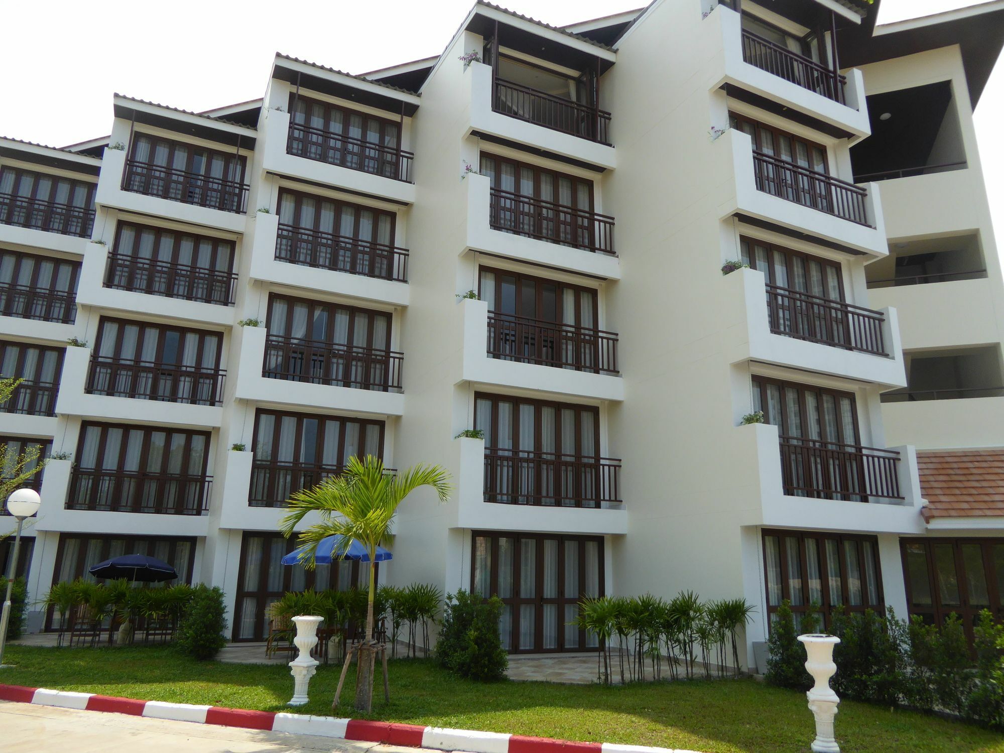 The Orchid Beach Resort @ Vip Chain Resort บ้านเพ ภายนอก รูปภาพ