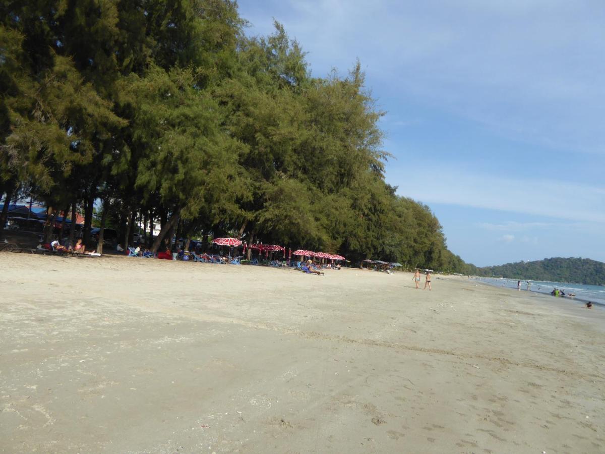 The Orchid Beach Resort @ Vip Chain Resort บ้านเพ ภายนอก รูปภาพ